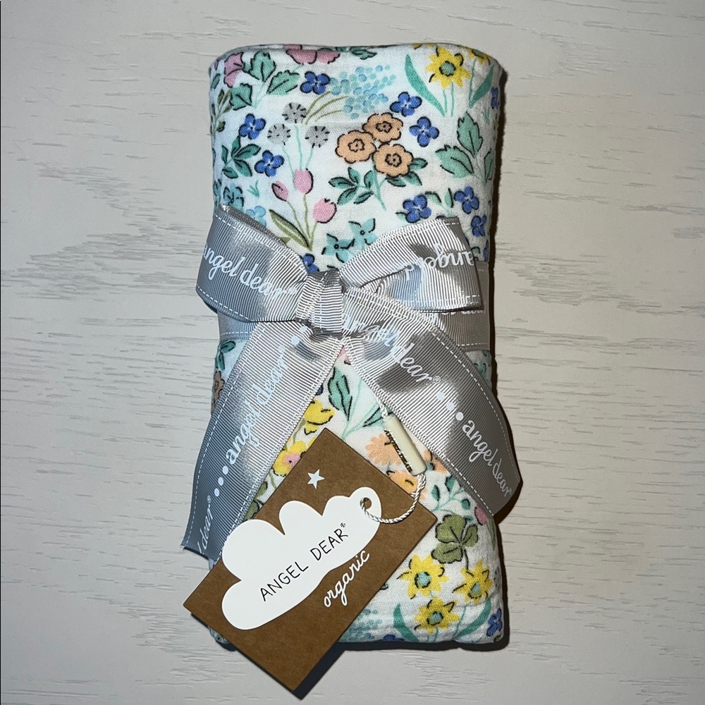 Angel Dear Organic Cotton Swaddle Blanket Samantha Floral 47”x47”
